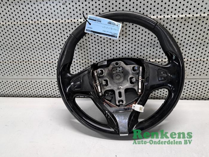 Gebrauchte Lenkrad Renault Clio IV (5R) 0.9 Energy TCE 90 12V Preis € 60,00 Margenregelung angeboten von Renkens Auto-Onderdelen B.V.