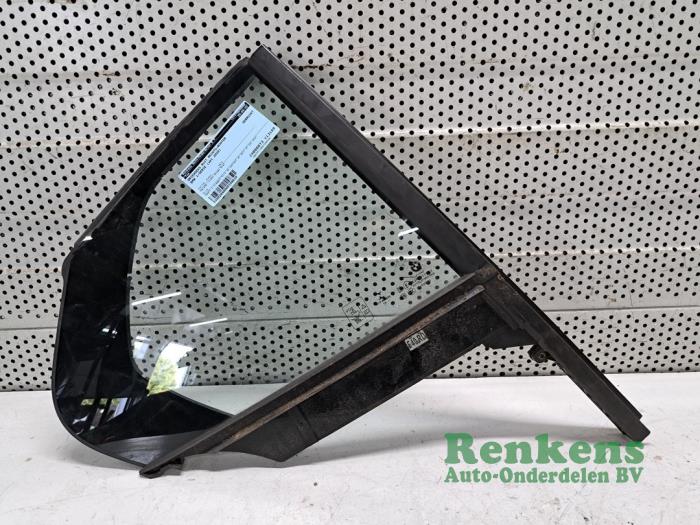 Usados Ventanilla triangular derecha detrás BMW 1 serie (F40) 116d 1.5 12V TwinPower Precio € 60,00 Norma de margen ofrecido por Renkens Auto-Onderdelen B.V.