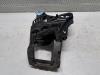 BMW 1 serie (F40) 116d 1.5 12V TwinPower Stoßstangenstütze rechts hinten