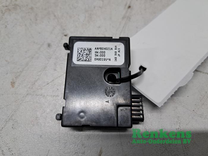 Begagnade Styrvinkelsensor Volkswagen Golf V (1K1) 1.4 16V Pris € 25,00 Marginaltabell erbjuds av Renkens Auto-Onderdelen B.V.