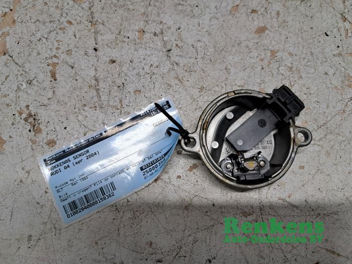 Begagnade Kamaxelsensor Audi A4 (B6) 2.0 20V Pris € 30,00 Marginaltabell erbjuds av Renkens Auto-Onderdelen B.V.
