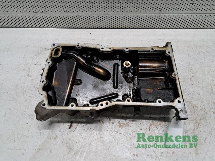Usagé Couvercle carter Opel Insignia Sports Tourer 2.0 Turbo 16V Ecotec Prix € 45,00 Règlement à la marge proposé par Renkens Auto-Onderdelen B.V.