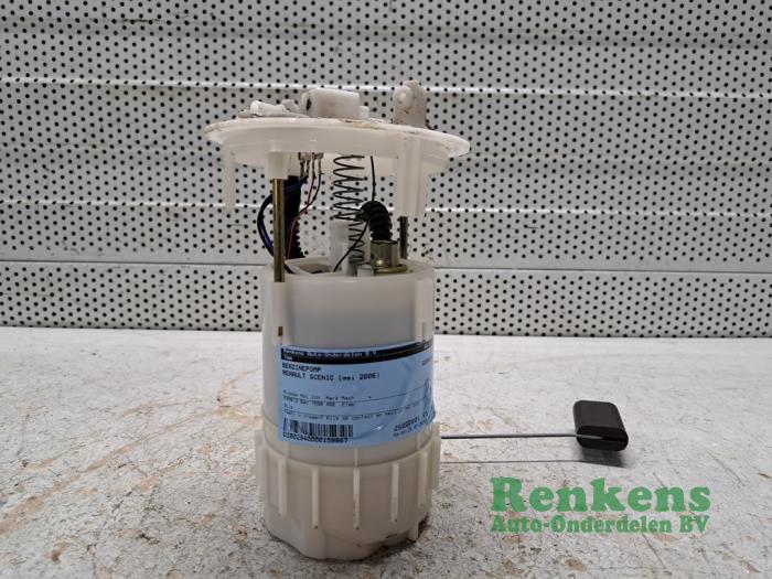 Gebrauchte Benzinpumpe Renault Scénic II (JM) 1.6 16V Preis € 35,00 Margenregelung angeboten von Renkens Auto-Onderdelen B.V.