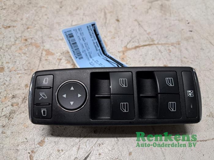 Usados Interruptor de ventanilla eléctrica Mercedes C Estate (S204) 3.0 C-320 CDI V6 24V 4-Matic Precio € 30,00 Norma de margen ofrecido por Renkens Auto-Onderdelen B.V.