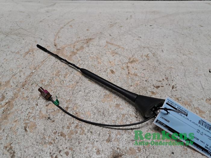 Używane Antena Audi A1 Sportback (8XA/8XF) 1.2 TFSI Cena € 30,00 Procedura marży oferowane przez Renkens Auto-Onderdelen B.V.