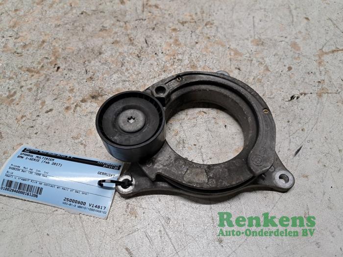 Usados Rodillo tensor correa múltiple BMW 1 serie (F20) 120i 2.0 16V Precio € 30,00 Norma de margen ofrecido por Renkens Auto-Onderdelen B.V.