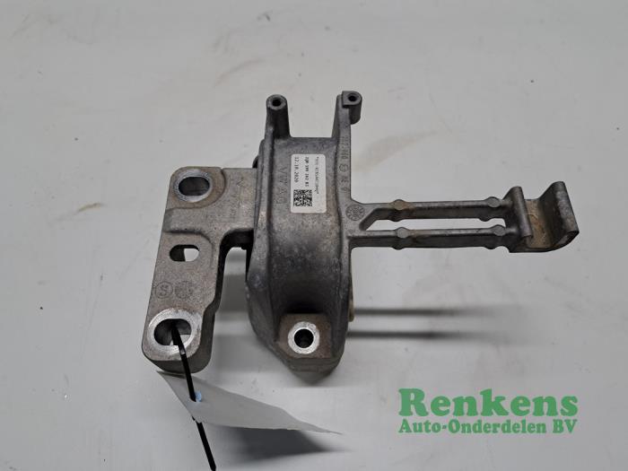 Used Engine mount Volkswagen T-Cross 1.0 TSI 95 12V Price € 25,00 Margin scheme offered by Renkens Auto-Onderdelen B.V.