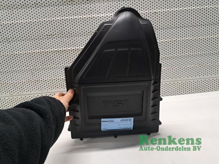 Gebrauchte Luftfiltergehäuse Seat Ibiza IV (6J5) 1.0 EcoTSI 12V Preis € 40,00 Margenregelung angeboten von Renkens Auto-Onderdelen B.V.