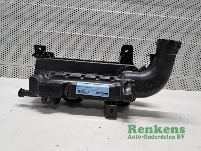 Gebrauchte Luftfiltergehäuse Opel Corsa F (UB/UH/UP) 1.2 Turbo 12V 100 Preis € 30,00 Margenregelung angeboten von Renkens Auto-Onderdelen B.V.