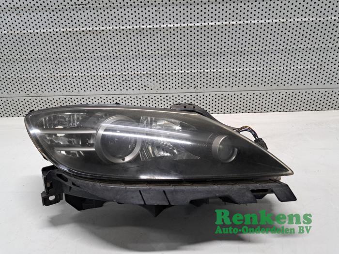Używane Reflektor prawy Mazda RX-8 (SE17) 1.3 Renesis Cena na żądanie oferowane przez Renkens Auto-Onderdelen B.V.
