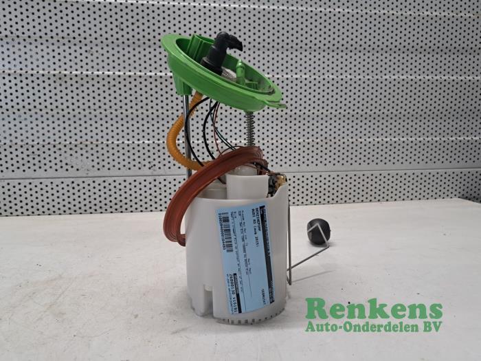 Usagé Pompe essence Audi A3 Sportback (8VA/8VF) 1.4 TFSI 16V e-tron Prix € 35,00 Règlement à la marge proposé par Renkens Auto-Onderdelen B.V.