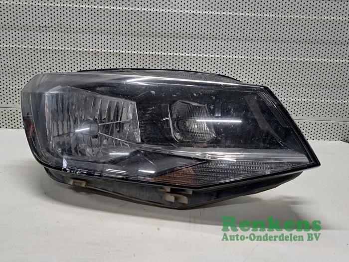 Używane Reflektor prawy Volkswagen Caddy IV 2.0 TDI 102 Cena na żądanie oferowane przez Renkens Auto-Onderdelen B.V.