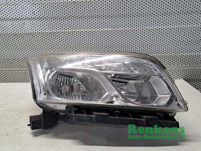Używane Reflektor prawy Chevrolet Trax 1.4 Turbo 16V 4x2 Cena na żądanie oferowane przez Renkens Auto-Onderdelen B.V.