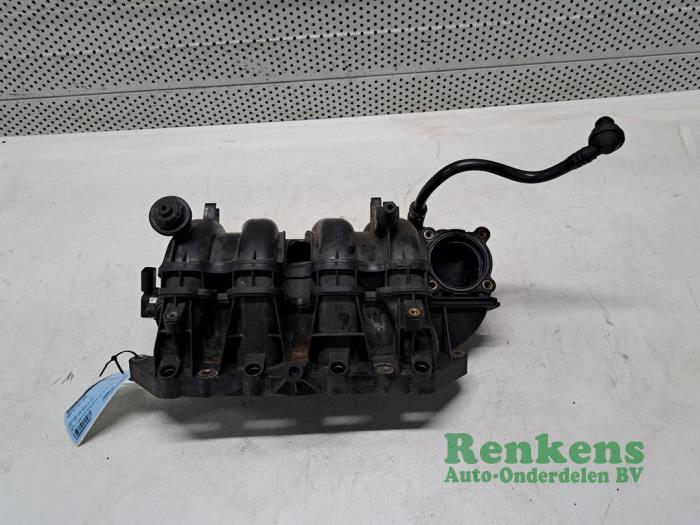 Używane Kolektor dolotowy Audi A2 (8Z0) 1.4 16V Cena € 45,00 Procedura marży oferowane przez Renkens Auto-Onderdelen B.V.