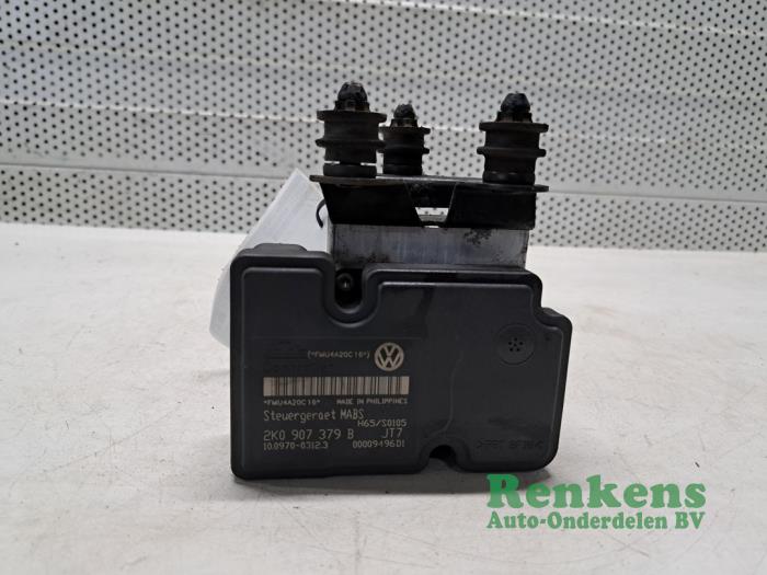 Usagé Bloc ABS Volkswagen Caddy III (2KA,2KH,2CA,2CH) 1.4 16V Prix € 50,00 Règlement à la marge proposé par Renkens Auto-Onderdelen B.V.