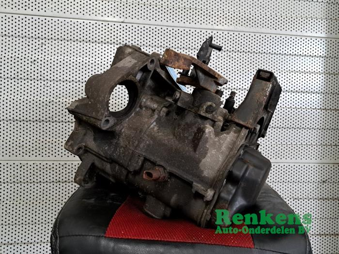 Getriebe van een Volkswagen Polo V (6R) 1.2 TSI 2012