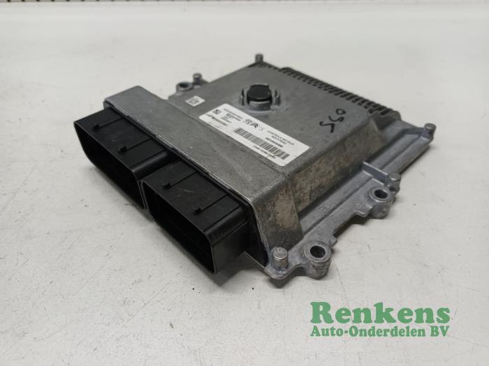 Used Engine management computer Opel Crossland (X) 1.2 Turbo 12V Price € 145,00 Margin scheme offered by Renkens Auto-Onderdelen B.V.