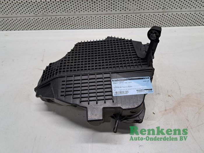 Gebrauchte Luftfiltergehäuse Renault Captur I (2R) 0.9 Energy TCE 12V Preis € 25,00 Margenregelung angeboten von Renkens Auto-Onderdelen B.V.