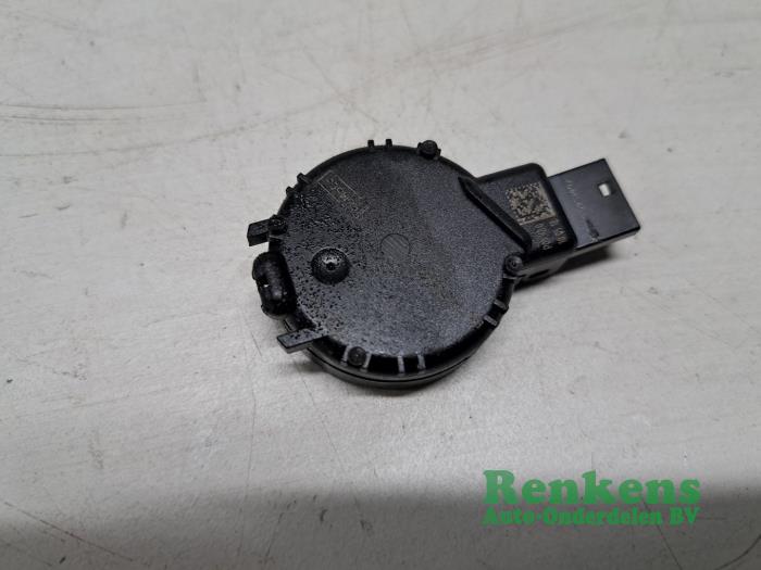 Gebrauchte Regensensor Ford Tourneo Courier (JU2) 1.0 Ti-VCT EcoBoost 12V Preis € 25,00 Margenregelung angeboten von Renkens Auto-Onderdelen B.V.