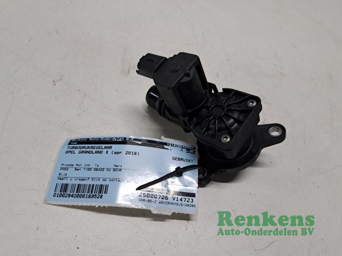 Usagé Régulateur pression turbo Opel Grandland (X) 1.2 Turbo 12V Prix € 25,00 Règlement à la marge proposé par Renkens Auto-Onderdelen B.V.