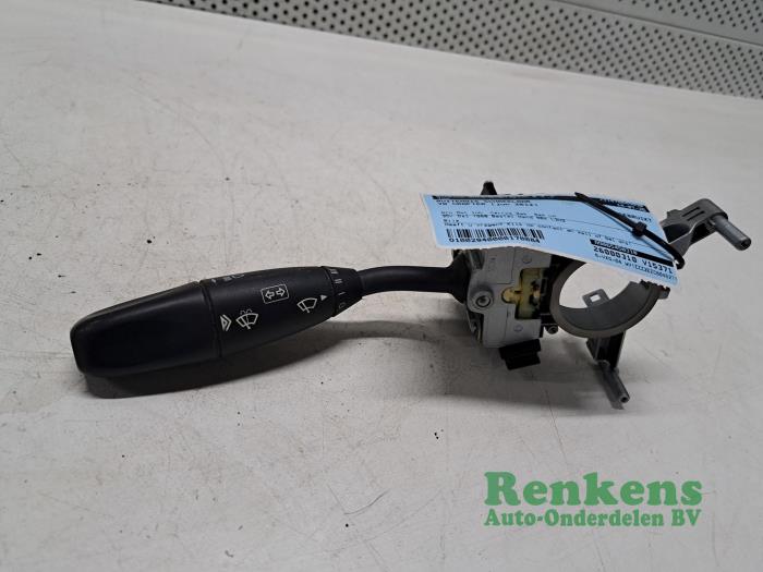 Usados Interruptor de limpiaparabrisas Volkswagen Crafter 2.0 TDI 16V Precio € 20,00 Norma de margen ofrecido por Renkens Auto-Onderdelen B.V.
