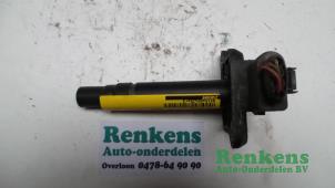 Używane Cewka zaplonowa Audi A6 Quattro (C5) 4.2 40V Cena € 10,00 Procedura marży oferowane przez Renkens Auto-Onderdelen B.V.