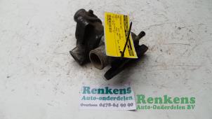 Używane Obudowa termostatu Opel Kadett C 1.9 GT/E Cena € 20,00 Procedura marży oferowane przez Renkens Auto-Onderdelen B.V.