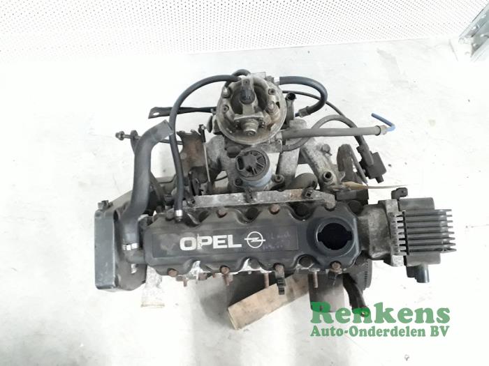 Silnik z Opel Corsa B (73/78/79) 1.2i City,Swing 1997