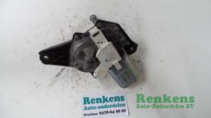 Usados Motor de limpiaparabrisas detrás Renault Megane Break Precio € 15,00 Norma de margen ofrecido por Renkens Auto-Onderdelen B.V.