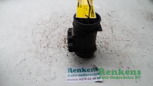 Używane Czujnik masy powietrza Opel Astra Cena € 20,00 Procedura marży oferowane przez Renkens Auto-Onderdelen B.V.