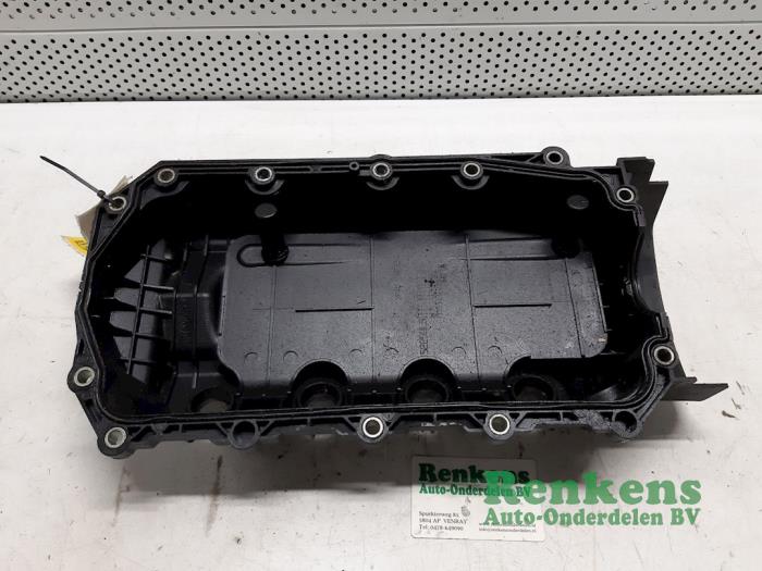 Gebrauchte Ventildeckel Dacia Sandero I (BS) 1.2 16V Preis € 30,00 Margenregelung angeboten von Renkens Auto-Onderdelen B.V.