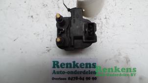 Używane Zestaw cewek zaplonowych Renault Megane Cena € 15,00 Procedura marży oferowane przez Renkens Auto-Onderdelen B.V.