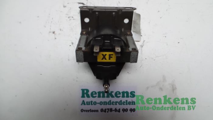 Gebrauchte Zündspule Opel Corsa Preis € 15,00 Margenregelung angeboten von Renkens Auto-Onderdelen B.V.