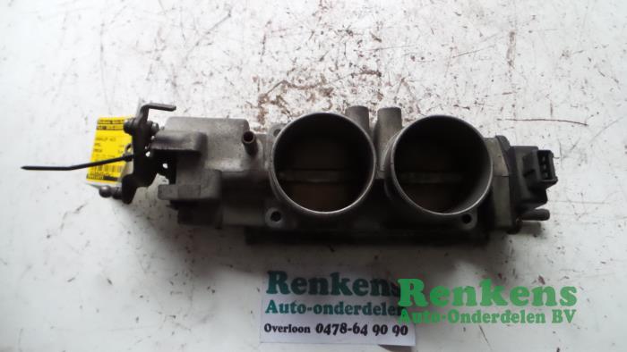 Gebrauchte Drosselklappengehäuse Opel Omega Preis € 40,00 Margenregelung angeboten von Renkens Auto-Onderdelen B.V.