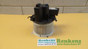 Usagé Ventilateur chauffage Fiat Panda (169) 1.1 Fire Prix € 40,00 Règlement à la marge proposé par Renkens Auto-Onderdelen B.V.