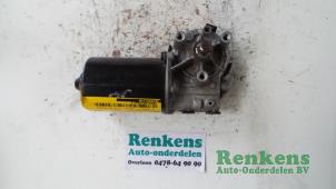 Used Front wiper motor Volkswagen Passat Price € 20,00 Margin scheme offered by Renkens Auto-Onderdelen B.V.