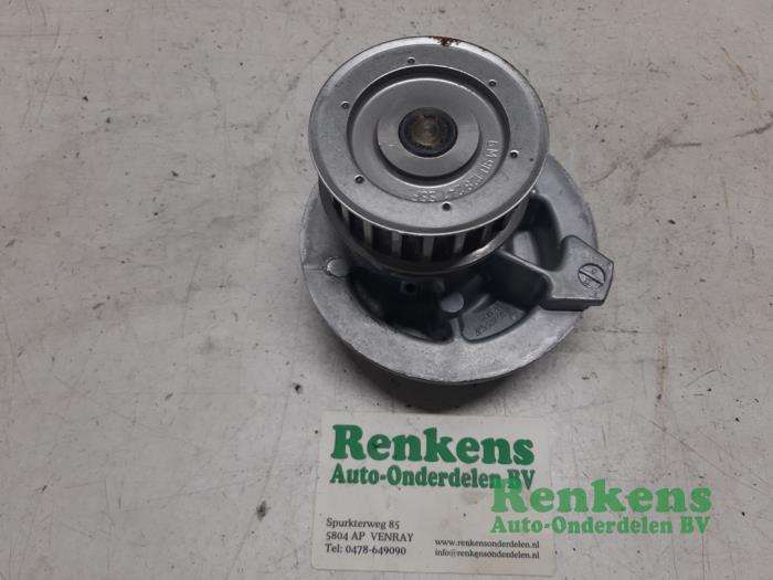 Nya Vattenpump Opel Ascona C (84/89) Pris € 26,62 Inklusive moms erbjuds av Renkens Auto-Onderdelen B.V.