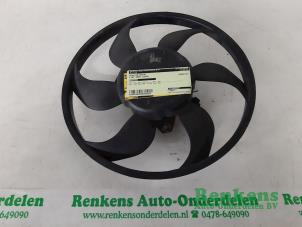 Used Fan motor Fiat Idea (350AX) 1.4 16V Price € 35,00 Margin scheme offered by Renkens Auto-Onderdelen B.V.