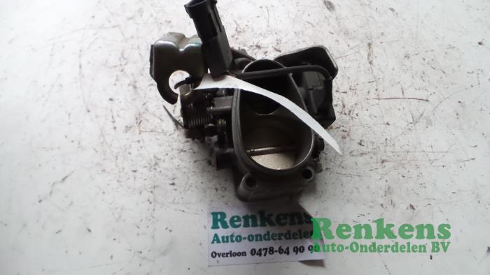Gebrauchte Drosselklappengehäuse Renault Laguna Preis € 30,00 Margenregelung angeboten von Renkens Auto-Onderdelen B.V.