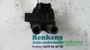 Używane Zestaw cewek zaplonowych Renault Megane (EA) 1.6i Cena € 15,00 Procedura marży oferowane przez Renkens Auto-Onderdelen B.V.