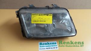 Used Headlight, right Audi A3 (8L1) 1.6 Price € 20,00 Margin scheme offered by Renkens Auto-Onderdelen B.V.