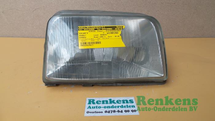 Używane Reflektor prawy Renault Express/Rapid/Extra 1.6 D Cena € 20,00 Procedura marży oferowane przez Renkens Auto-Onderdelen B.V.