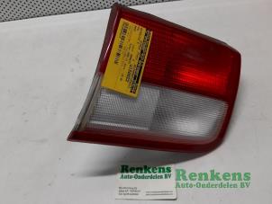 Used Taillight, right Opel Omega B (25/26/27) 2.5i V6 24V Price € 15,00 Margin scheme offered by Renkens Auto-Onderdelen B.V.