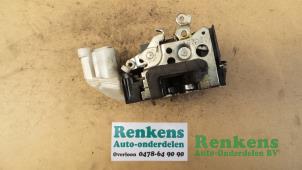 Used Door lock mechanism 2-door, right Fiat Punto Price € 30,00 Margin scheme offered by Renkens Auto-Onderdelen B.V.