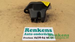 Gebrauchte Schließmechanik Heckklappe Fiat Punto Preis € 15,00 Margenregelung angeboten von Renkens Auto-Onderdelen B.V.