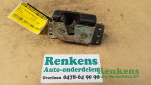 Usagé Mécanique de verrouillage hayon Opel Vectra B Caravan (31) 1.6 Prix € 15,00 Règlement à la marge proposé par Renkens Auto-Onderdelen B.V.