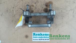 Used Rear brake calliperholder, left Renault Trafic New (JL) 2.0 dCi 16V 115 Price € 25,00 Margin scheme offered by Renkens Auto-Onderdelen B.V.