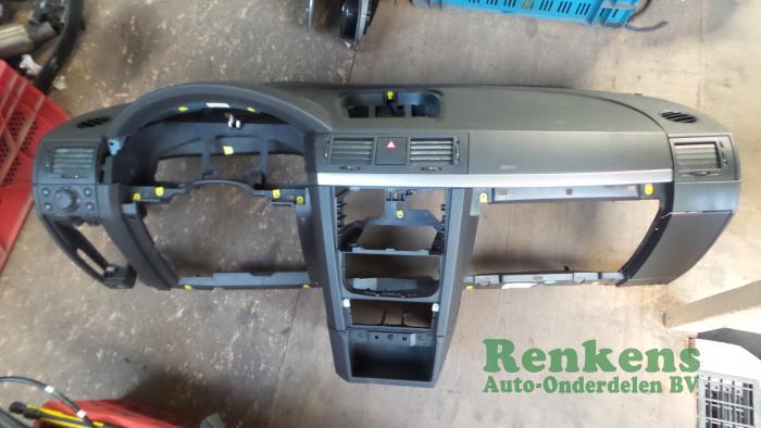 Used Opel Meriva 1 6 16v Dashboard Renkens Auto Onderdelen B V Proxyparts Com