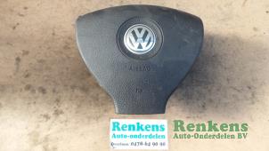 Usagé Airbag gauche (volant) Volkswagen Golf V (1K1) 1.6 FSI 16V Prix € 40,00 Règlement à la marge proposé par Renkens Auto-Onderdelen B.V.
