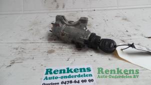Used Ignition lock + key Volkswagen Fox (5Z) 1.4 16V Price € 40,00 Margin scheme offered by Renkens Auto-Onderdelen B.V.